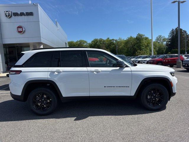 new 2025 Jeep Grand Cherokee car, priced at $43,110