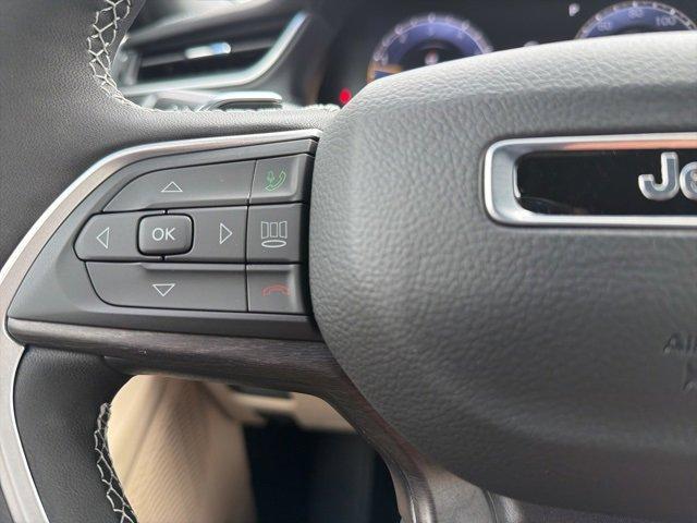 new 2025 Jeep Grand Cherokee car, priced at $52,849