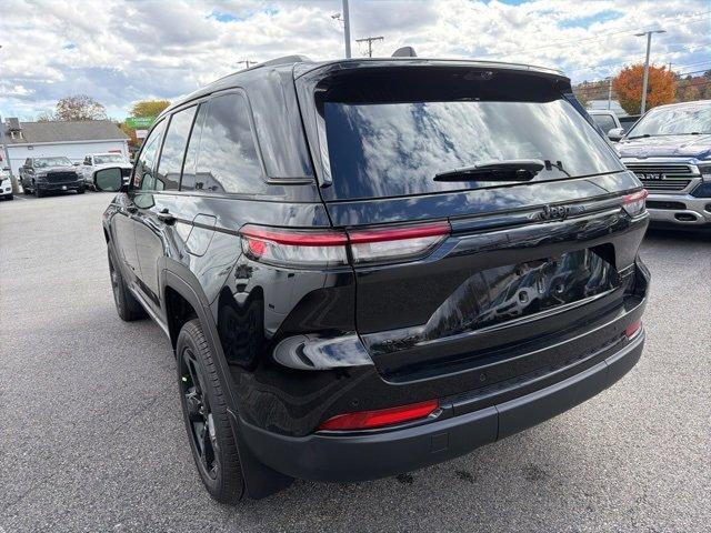 new 2025 Jeep Grand Cherokee car, priced at $52,849