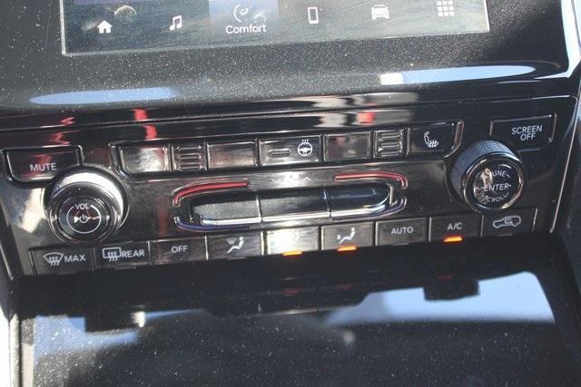 used 2023 Jeep Grand Cherokee car, priced at $32,500