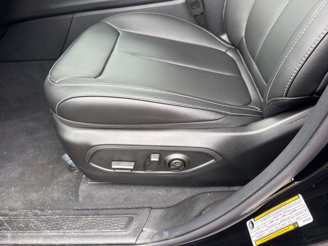 new 2025 Jeep Grand Cherokee L car, priced at $51,437