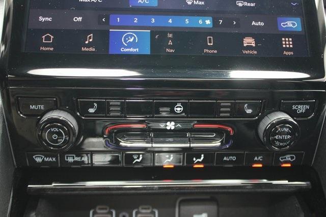 used 2022 Jeep Grand Cherokee car, priced at $34,900