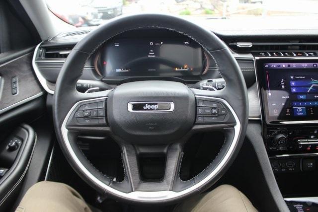used 2022 Jeep Grand Cherokee car, priced at $34,900