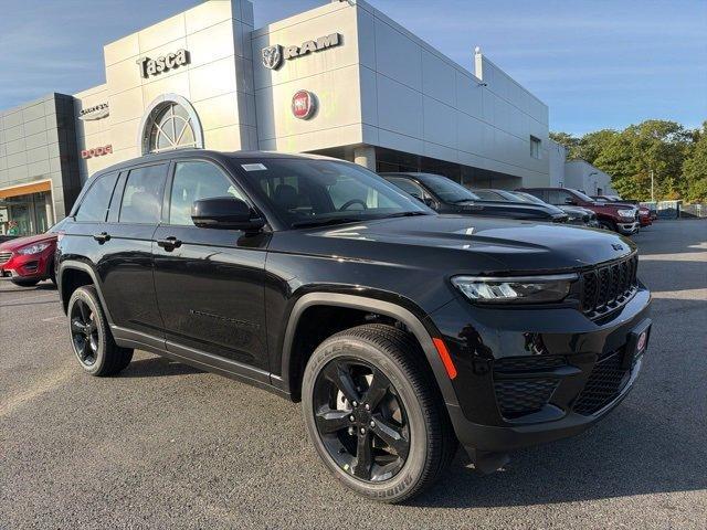 new 2025 Jeep Grand Cherokee car, priced at $47,688