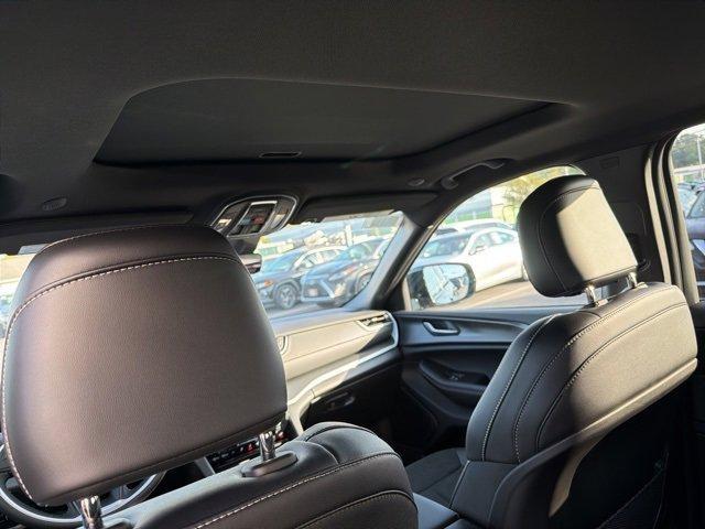 new 2025 Jeep Grand Cherokee car, priced at $47,688