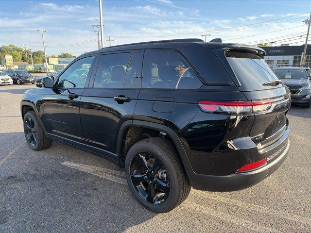 new 2025 Jeep Grand Cherokee car, priced at $47,688