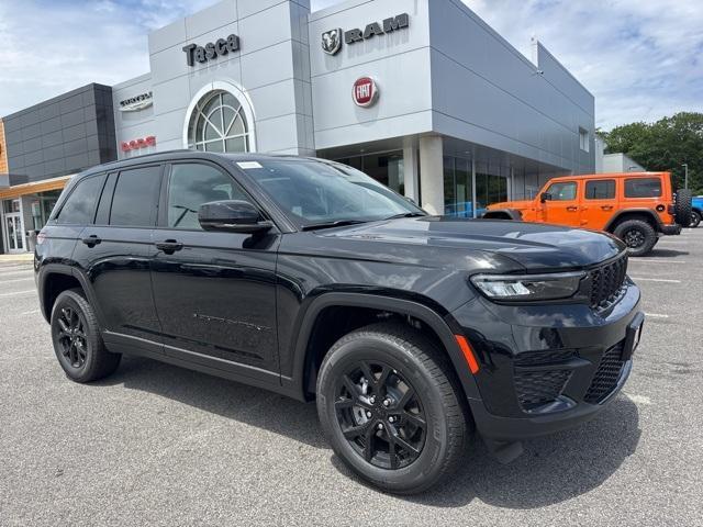 new 2025 Jeep Grand Cherokee car, priced at $47,725
