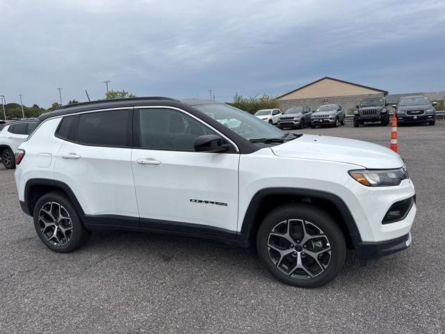 new 2025 Jeep Compass car, priced at $36,115