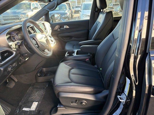 new 2026 Chrysler Pacifica car, priced at $45,110