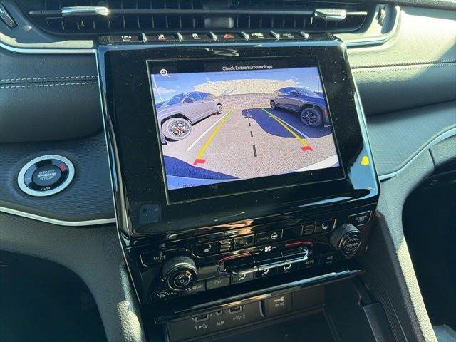 new 2025 Jeep Grand Cherokee car, priced at $43,955