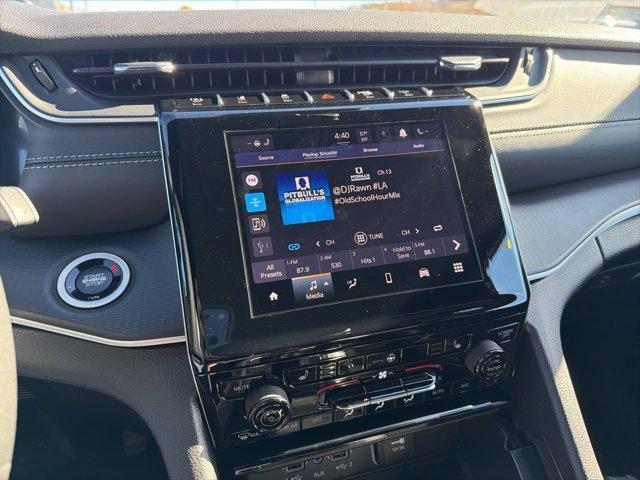 new 2025 Jeep Grand Cherokee car, priced at $43,955