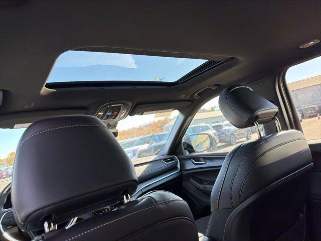 new 2025 Jeep Grand Cherokee car, priced at $47,688