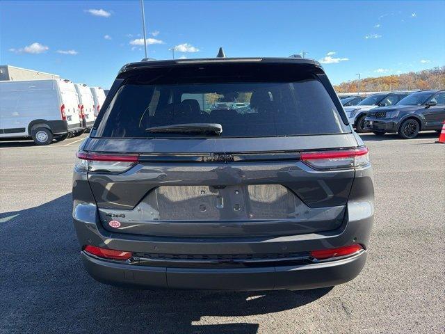 new 2025 Jeep Grand Cherokee car, priced at $47,688