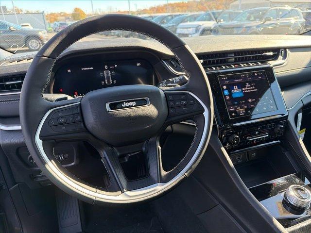 new 2025 Jeep Grand Cherokee car, priced at $47,688