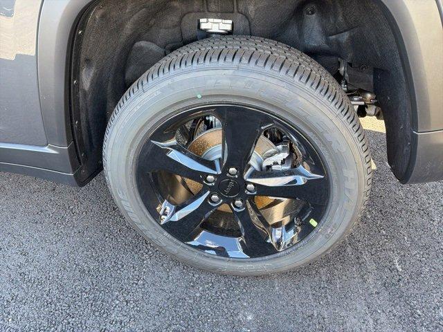 new 2025 Jeep Grand Cherokee car, priced at $47,688