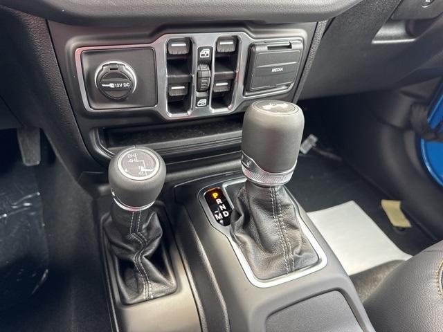 new 2025 Jeep Wrangler car, priced at $51,927