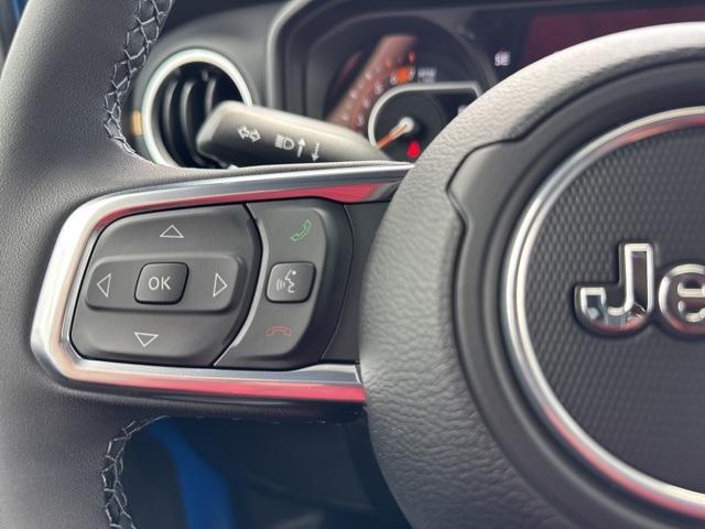 new 2025 Jeep Wrangler car, priced at $51,927