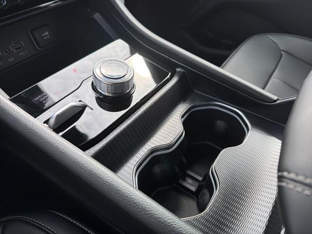 new 2025 Jeep Grand Cherokee car, priced at $49,297