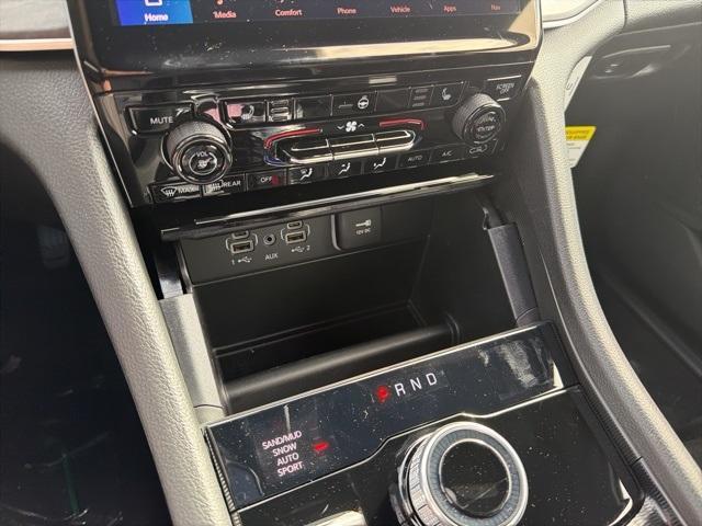 new 2025 Jeep Grand Cherokee car, priced at $49,297