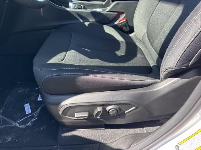 new 2025 Jeep Grand Cherokee L car, priced at $43,584