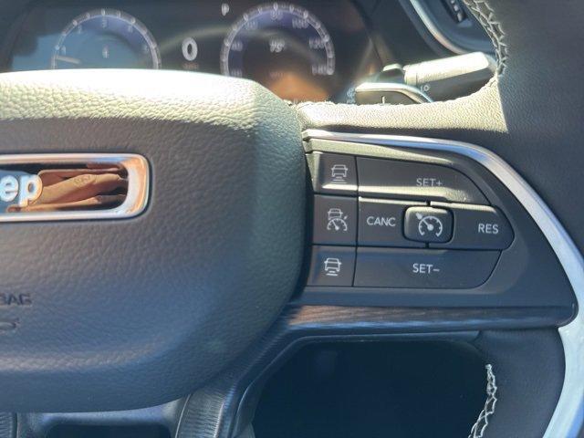 new 2025 Jeep Grand Cherokee L car, priced at $43,584