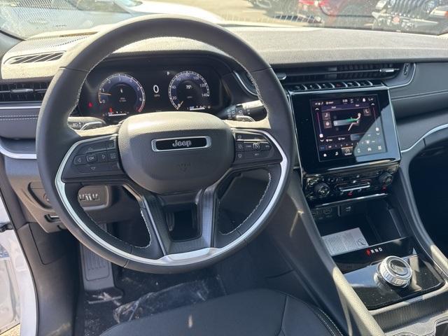 new 2025 Jeep Grand Cherokee L car, priced at $43,584
