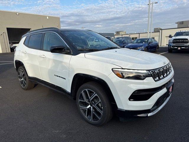 new 2025 Jeep Compass car, priced at $39,790