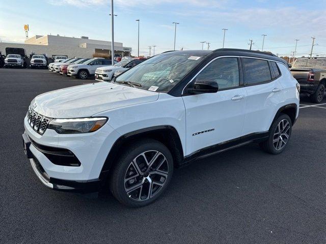 new 2025 Jeep Compass car, priced at $39,790