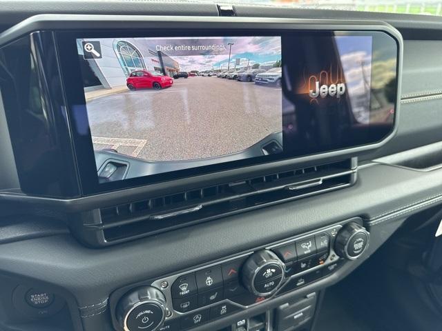 new 2025 Jeep Gladiator car, priced at $50,267