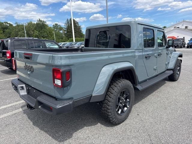 new 2025 Jeep Gladiator car, priced at $50,267