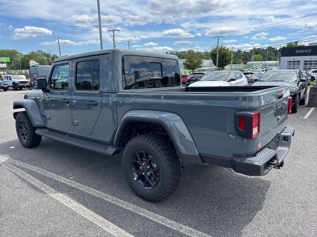 new 2025 Jeep Gladiator car, priced at $50,267