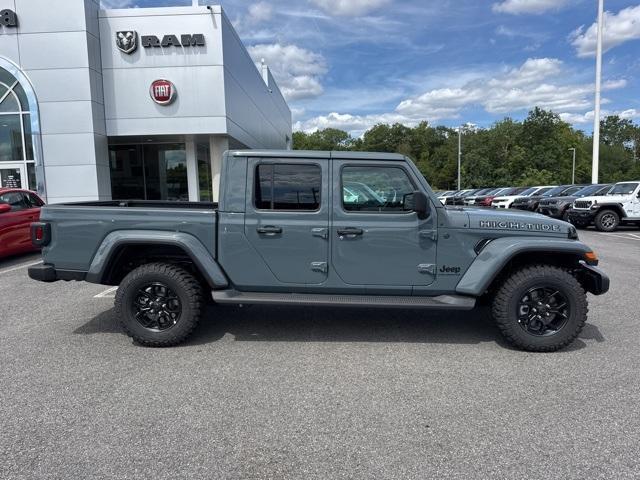 new 2025 Jeep Gladiator car, priced at $50,267