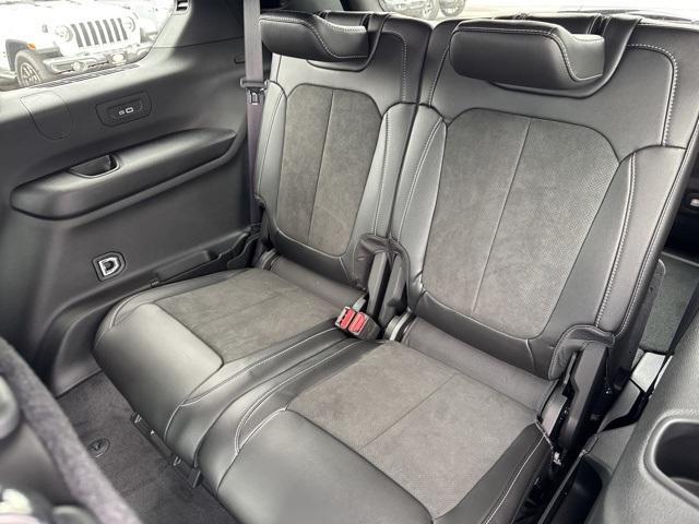 new 2025 Jeep Grand Cherokee L car, priced at $43,122