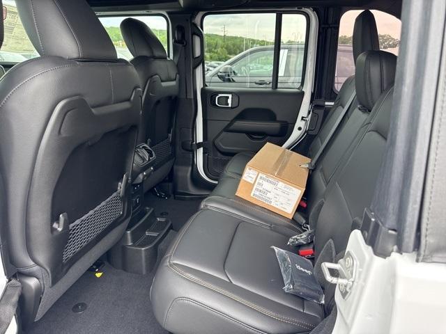 new 2025 Jeep Wrangler car, priced at $51,332