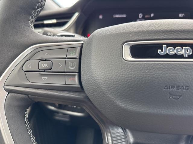 new 2025 Jeep Grand Cherokee car, priced at $44,170