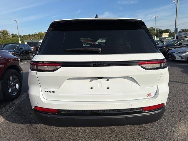 new 2025 Jeep Grand Cherokee car, priced at $47,152