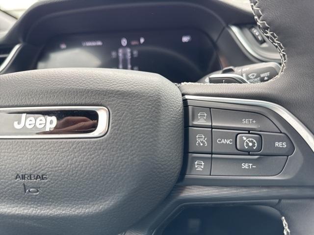 new 2025 Jeep Grand Cherokee car, priced at $42,710