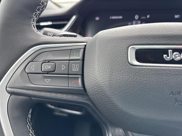 new 2025 Jeep Grand Cherokee car, priced at $42,710