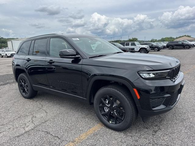 new 2025 Jeep Grand Cherokee car, priced at $42,710