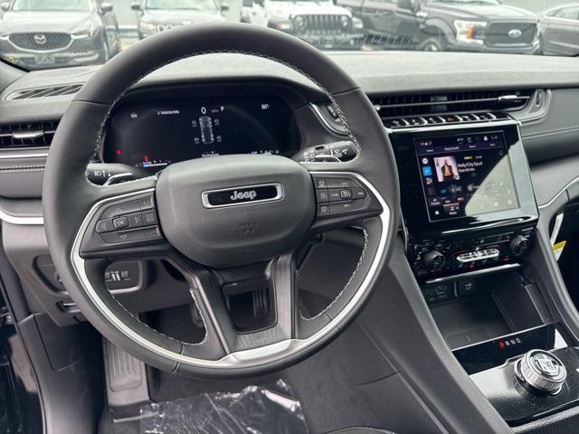 new 2025 Jeep Grand Cherokee car, priced at $42,710