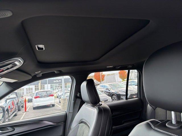 new 2025 Jeep Grand Cherokee car, priced at $47,688