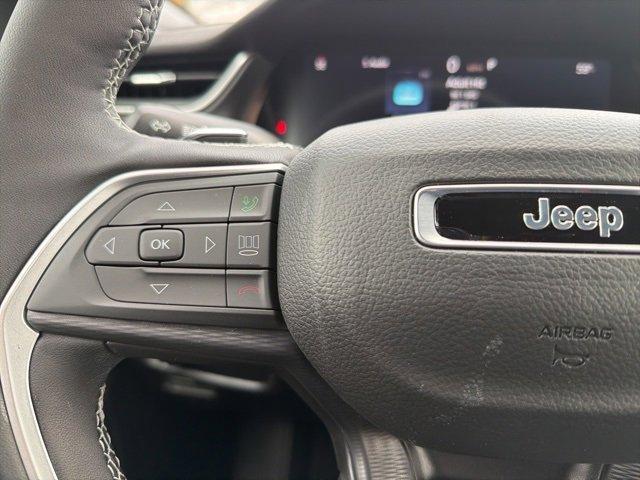 new 2025 Jeep Grand Cherokee car, priced at $47,688