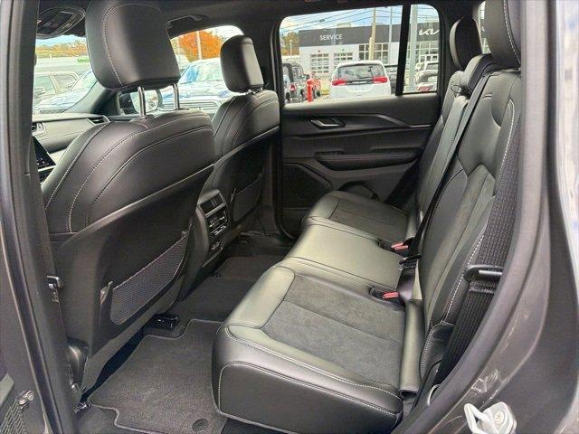 new 2025 Jeep Grand Cherokee car, priced at $47,688