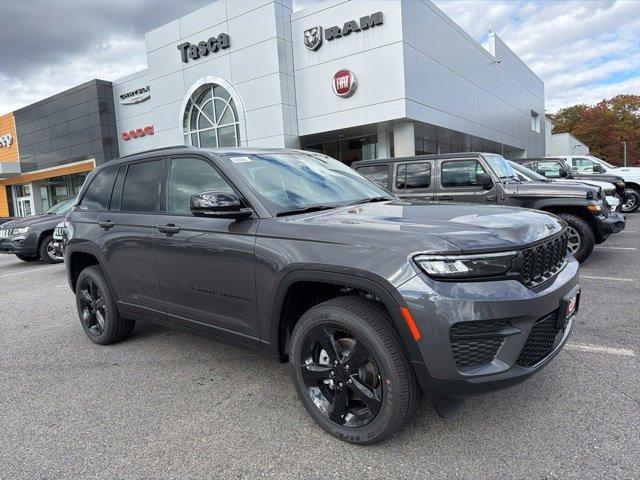 new 2025 Jeep Grand Cherokee car, priced at $47,688