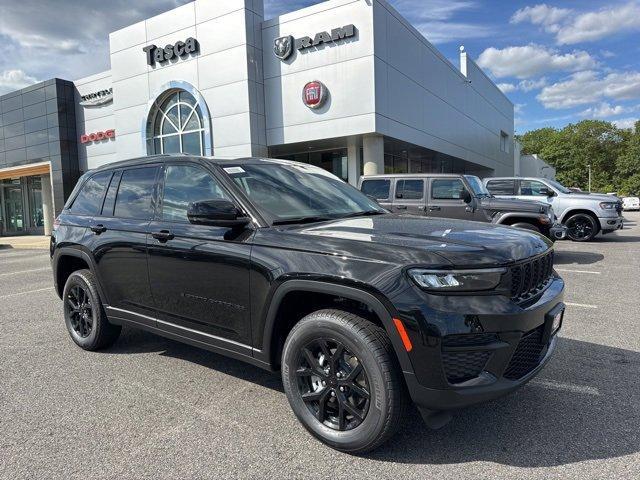 new 2025 Jeep Grand Cherokee car, priced at $44,480