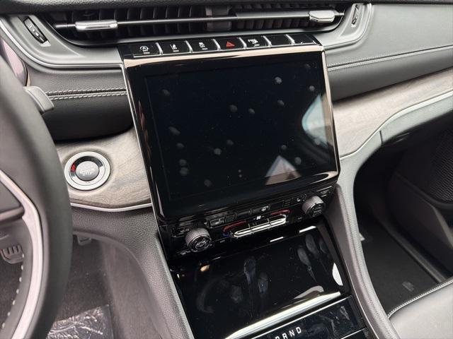 new 2025 Jeep Grand Cherokee L car, priced at $52,784