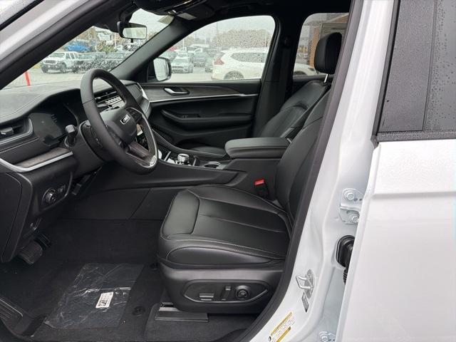 new 2025 Jeep Grand Cherokee L car, priced at $52,784