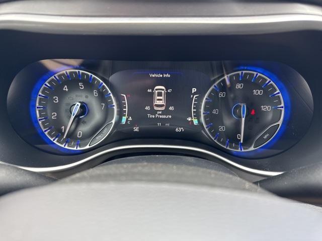 new 2025 Chrysler Pacifica car, priced at $45,753