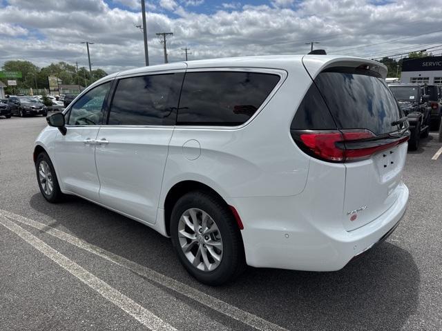 new 2025 Chrysler Pacifica car, priced at $45,753