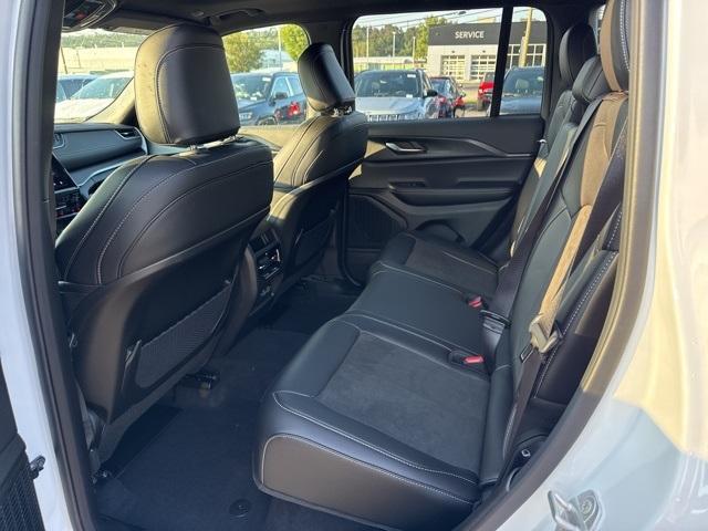 new 2025 Jeep Grand Cherokee car, priced at $45,025